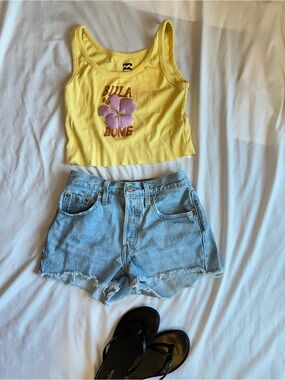 Billabong Women's Yellow Graphic Crop Top
